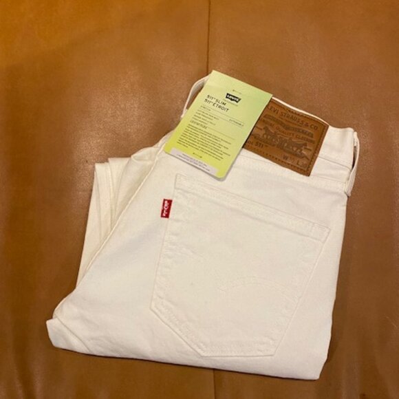 White Levi's® Premium 511™ SLIM FIT LEVI'S® FLEX MEN'S JEANS - Picture 1 of 5